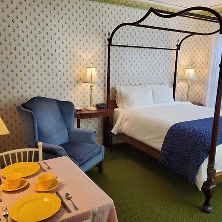 Harbourside Inn Northeast Harbor Bagian luar foto