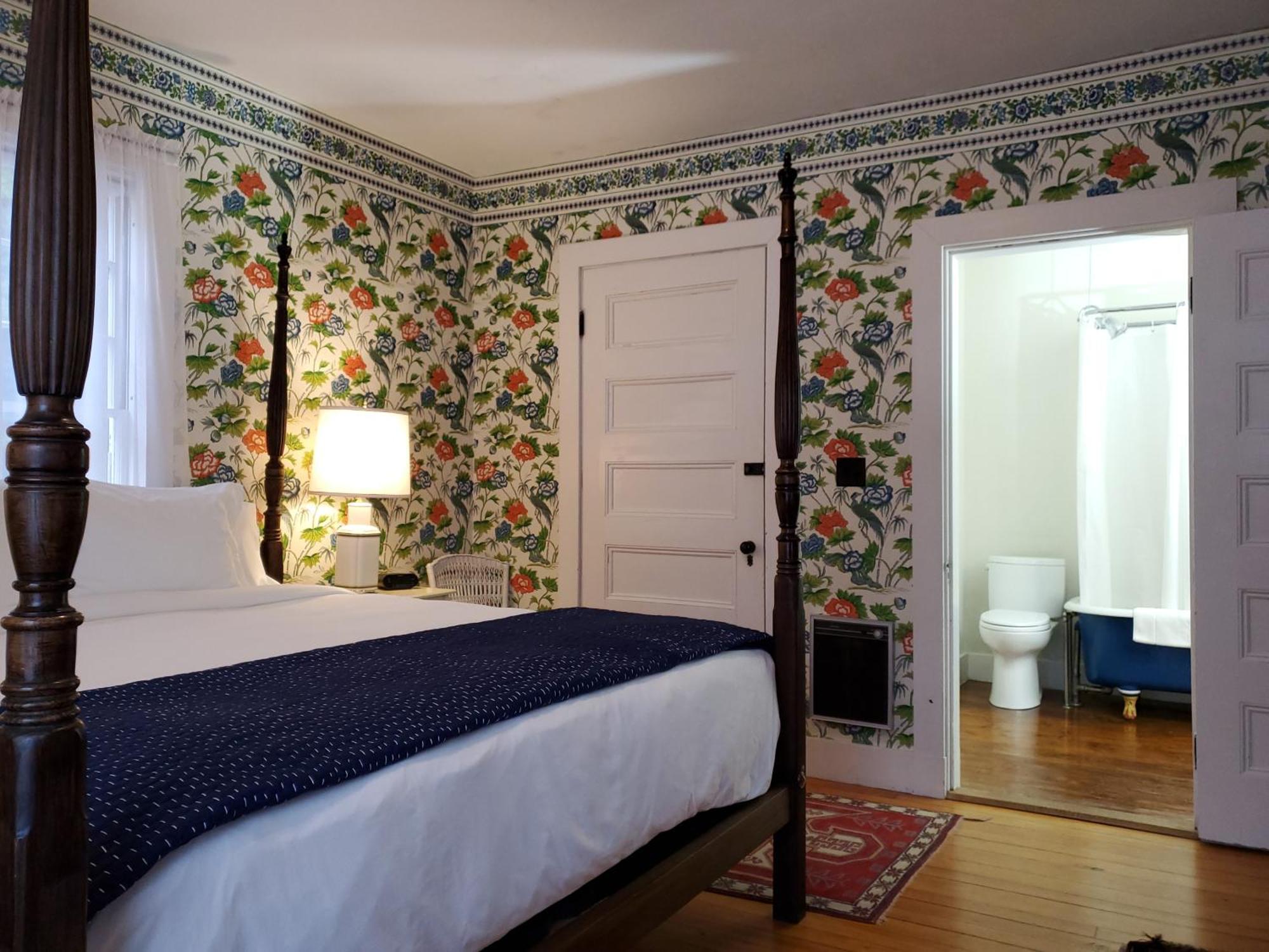 Harbourside Inn Northeast Harbor Bagian luar foto
