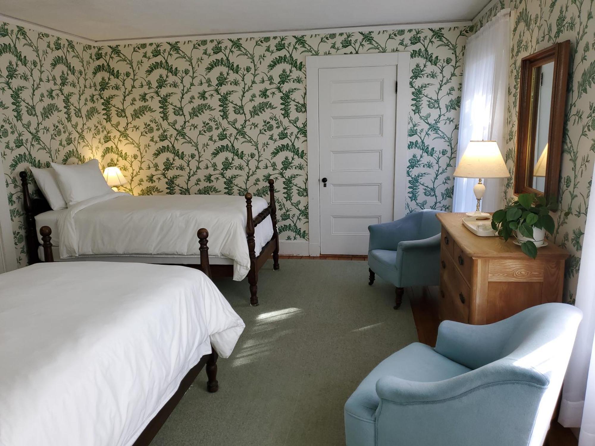 Harbourside Inn Northeast Harbor Bagian luar foto