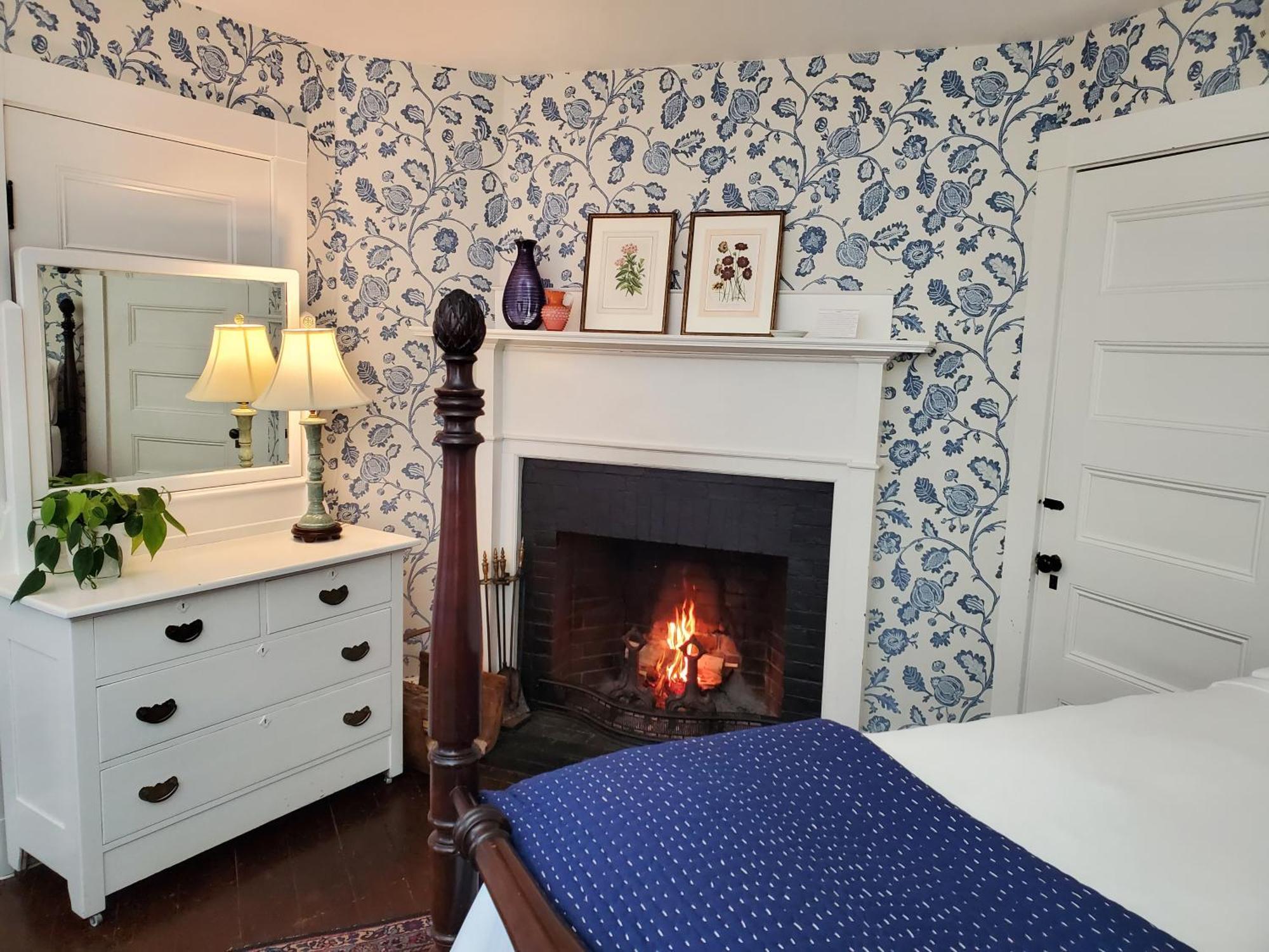 Harbourside Inn Northeast Harbor Bagian luar foto